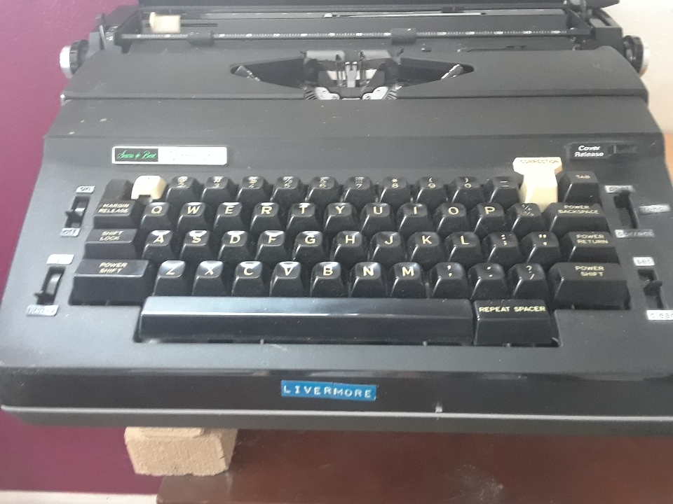 typewriter 0119
